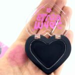 رژگونه جامد قلبی جادویی و حرارتی سیاه اولی بولا